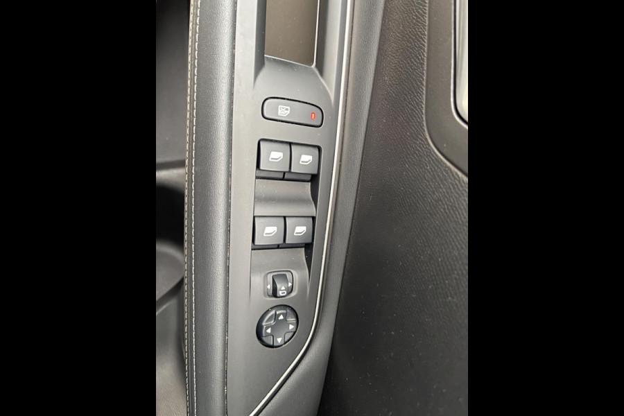 Peugeot 3008 1.2 PureTech Allure AUTOMAAT PANORAMADAK LEER NAVI CAMERA