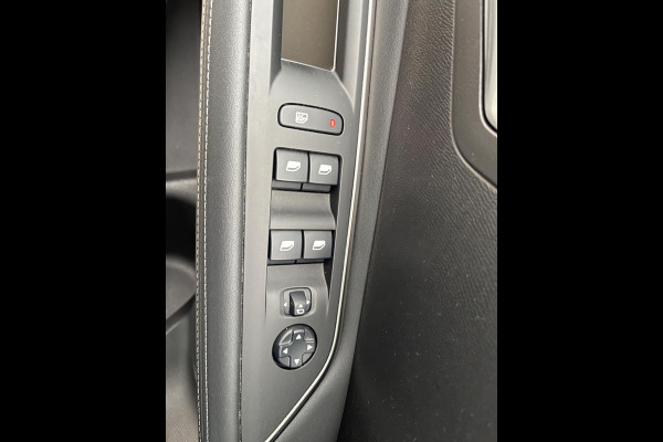 Peugeot 3008 1.2 PureTech Allure AUTOMAAT PANORAMADAK LEER NAVI CAMERA