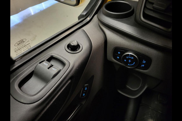 Ford Transit Custom 2.0TDCI L2/H1 Imperiaal+Trap Euro 6! Ford Transit Custom 2.0TDCI L2/H1 Imperiaal+Trap Euro 6!