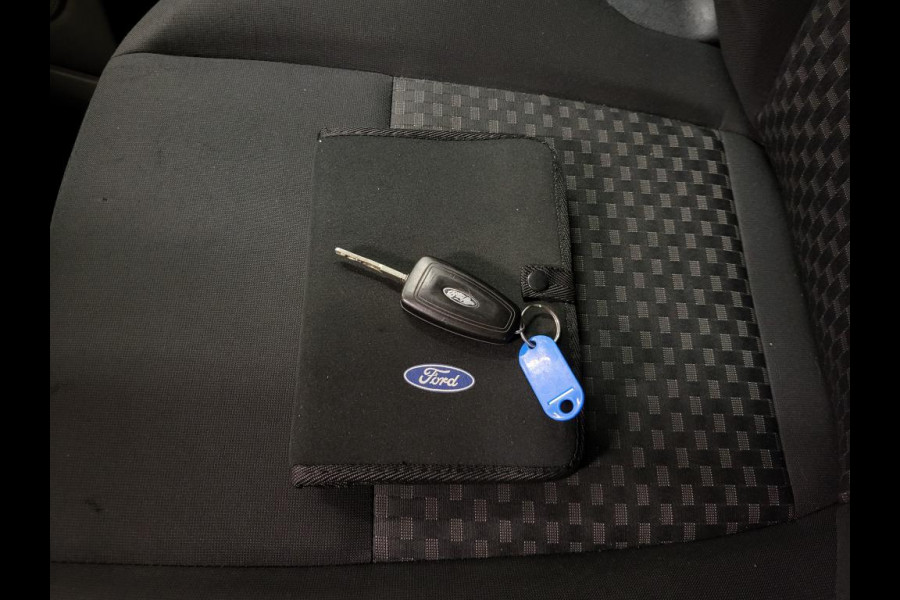 Ford Transit Custom 2.0TDCI L2/H1 Imperiaal+Trap Euro 6! Ford Transit Custom 2.0TDCI L2/H1 Imperiaal+Trap Euro 6!