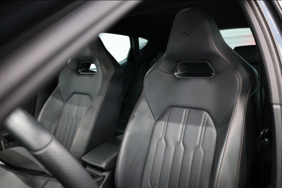 CUPRA Cupra Leon 2.0 TSI VZ 300+PK VIRTUAL/SFEER/PANO/LEER+S.VERWARMING/19"/CAM/ACC/ECC/12 MDN GARANTIE! CUPRA Cupra Leon 2.0 TSI VZ 300+PK VIRTUAL/SFEER/PANO/LEER+S.VERWARMING/19"/CAM/ACC/ECC/12 MDN GARANTIE!