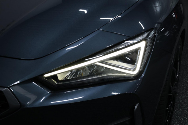 CUPRA Cupra Leon 2.0 TSI VZ 300+PK VIRTUAL/SFEER/PANO/LEER+S.VERWARMING/19"/CAM/ACC/ECC/12 MDN GARANTIE! CUPRA Cupra Leon 2.0 TSI VZ 300+PK VIRTUAL/SFEER/PANO/LEER+S.VERWARMING/19"/CAM/ACC/ECC/12 MDN GARANTIE!