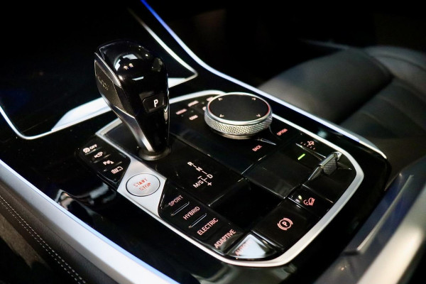 BMW X5 xDrive45e High Ex M Sport|PANO|4wSturing|VOL BMW X5 xDrive45e High Ex M Sport|PANO|4wSturing|VOL