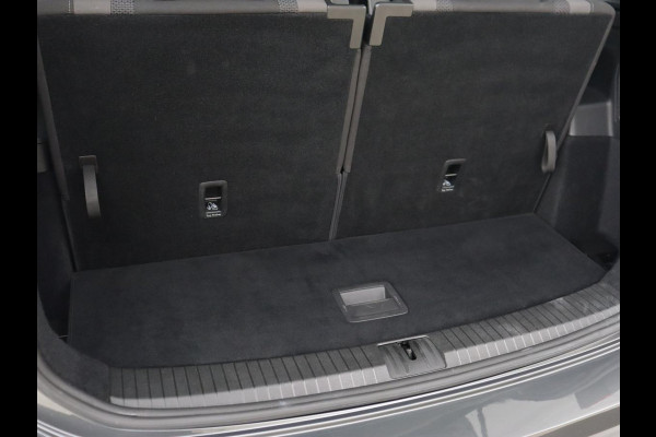 Volkswagen Touran 1.2 TSI Comfortline 7-persoons | Trekhaak | Carplay | Climate control | Cruise control | Bluetooth