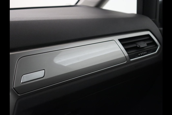 Volkswagen Touran 1.2 TSI Comfortline 7-persoons | Trekhaak | Carplay | Climate control | Cruise control | Bluetooth