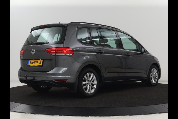Volkswagen Touran 1.2 TSI Comfortline 7-persoons | Trekhaak | Carplay | Climate control | Cruise control | Bluetooth