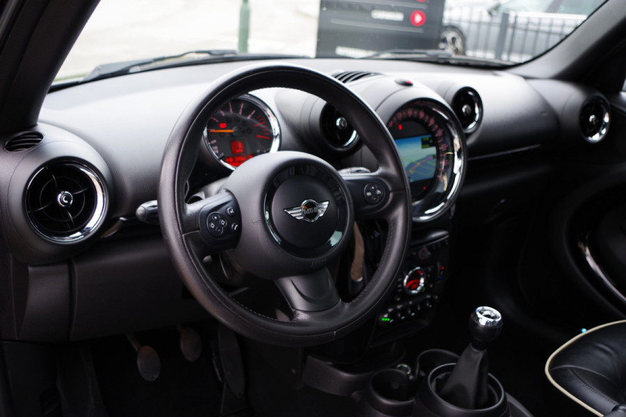 MINI Countryman 1.6 Cooper Pepper, Schuif-Kanteldak, Stoelverwarming, Leder MINI Countryman 1.6 Cooper Pepper, Schuif-Kanteldak, Stoelverwarming, Leder