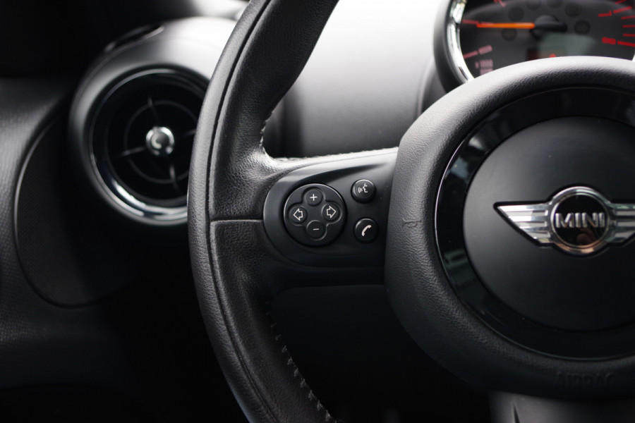 MINI Countryman 1.6 Cooper Pepper, Schuif-Kanteldak, Stoelverwarming, Leder MINI Countryman 1.6 Cooper Pepper, Schuif-Kanteldak, Stoelverwarming, Leder