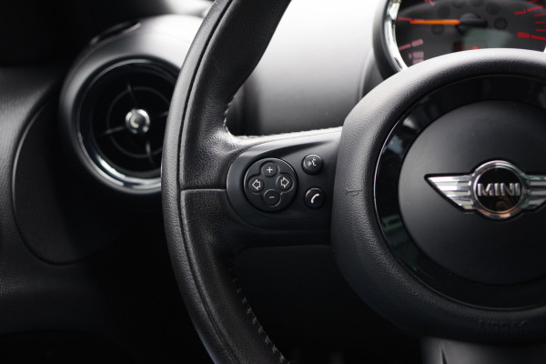 MINI Countryman 1.6 Cooper Pepper, Schuif-Kanteldak, Stoelverwarming, Leder MINI Countryman 1.6 Cooper Pepper, Schuif-Kanteldak, Stoelverwarming, Leder