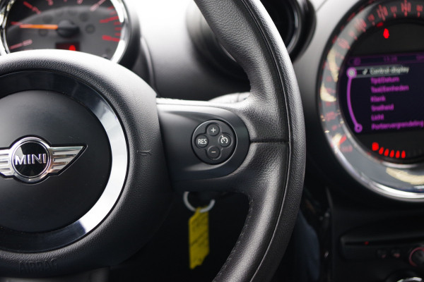 MINI Countryman 1.6 Cooper Pepper, Schuif-Kanteldak, Stoelverwarming, Leder MINI Countryman 1.6 Cooper Pepper, Schuif-Kanteldak, Stoelverwarming, Leder