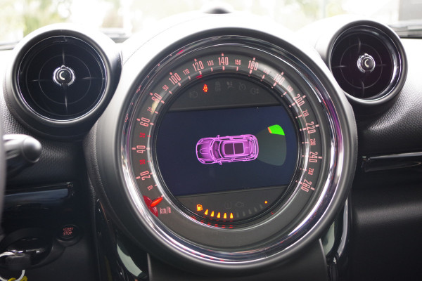 MINI Countryman 1.6 Cooper Pepper, Schuif-Kanteldak, Stoelverwarming, Leder MINI Countryman 1.6 Cooper Pepper, Schuif-Kanteldak, Stoelverwarming, Leder