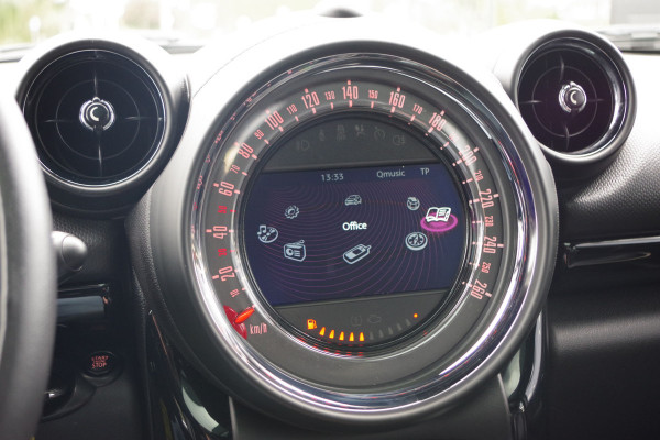 MINI Countryman 1.6 Cooper Pepper, Schuif-Kanteldak, Stoelverwarming, Leder MINI Countryman 1.6 Cooper Pepper, Schuif-Kanteldak, Stoelverwarming, Leder