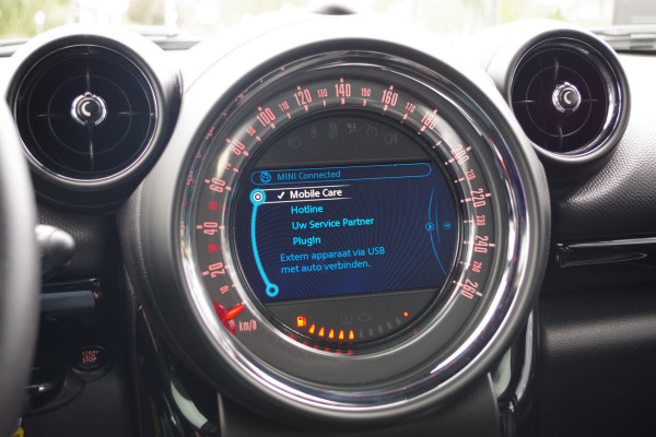 MINI Countryman 1.6 Cooper Pepper, Schuif-Kanteldak, Stoelverwarming, Leder MINI Countryman 1.6 Cooper Pepper, Schuif-Kanteldak, Stoelverwarming, Leder