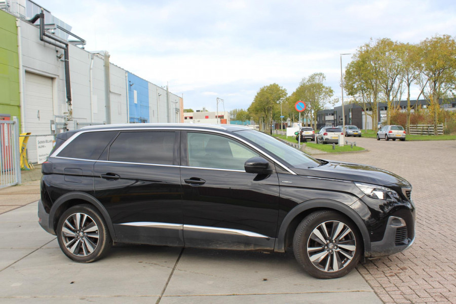 Peugeot 5008 1.2 PureTech GT-Line 7 persoons pano multimedia camera Peugeot 5008 1.2 PureTech GT-Line 7 persoons pano multimedia camera