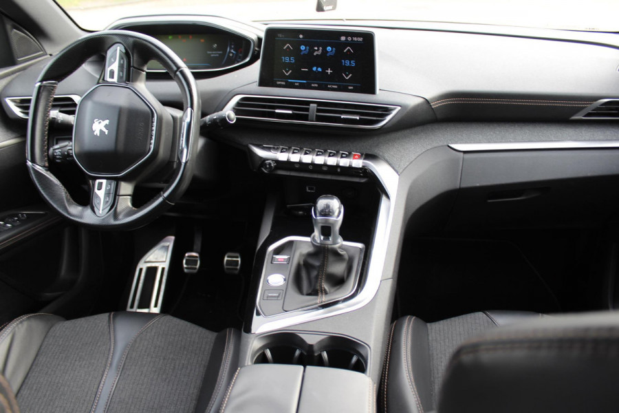 Peugeot 5008 1.2 PureTech GT-Line 7 persoons pano multimedia camera Peugeot 5008 1.2 PureTech GT-Line 7 persoons pano multimedia camera