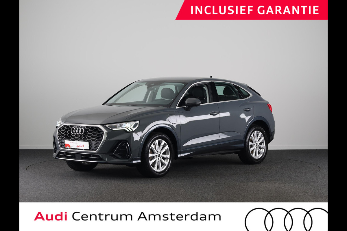 Audi Q3 Sportback 45 TFSI e Business Edition 245pk | Navigatie | Sportstoelen | 18 inch Lichtmetalen velgen  | Parkeersensoren voor en achter Audi Q3 Sportback 45 TFSI e Business Edition 245pk | Navigatie | Sportstoelen | 18 inch Lichtmetalen velgen  | Parkeersensoren voor en achter