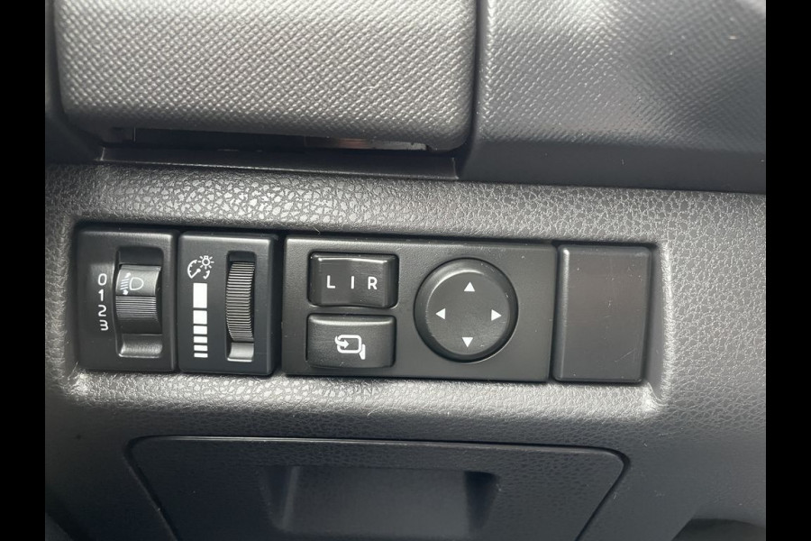 Isuzu D-max 2.5 TD Extended 164pk Cab LS 4WD BPM Vrij! Lease €299 p/m, Trekhaak, Airco, Leder, Cruise controle. Isuzu D-max 2.5 TD Extended 164pk Cab LS 4WD BPM Vrij! Lease €299 p/m, Trekhaak, Airco, Leder, Cruise controle.