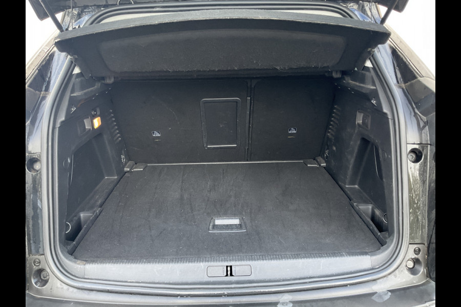Peugeot 3008 1.2 PureTech Allure Trekhaak Cruise PDC Carplay Digitaal Clima Hoogzitter!