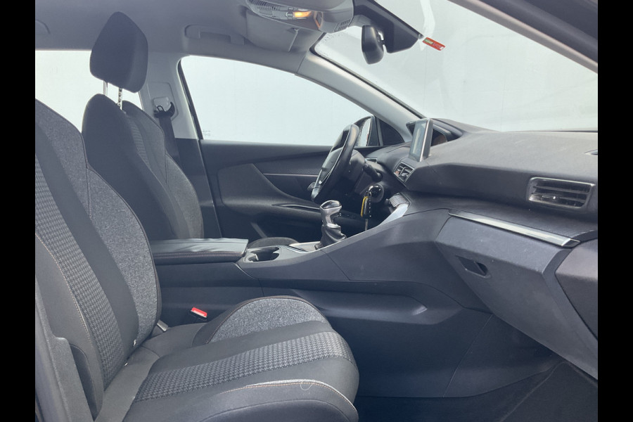 Peugeot 3008 1.2 PureTech Allure Trekhaak Cruise PDC Carplay Digitaal Clima Hoogzitter!