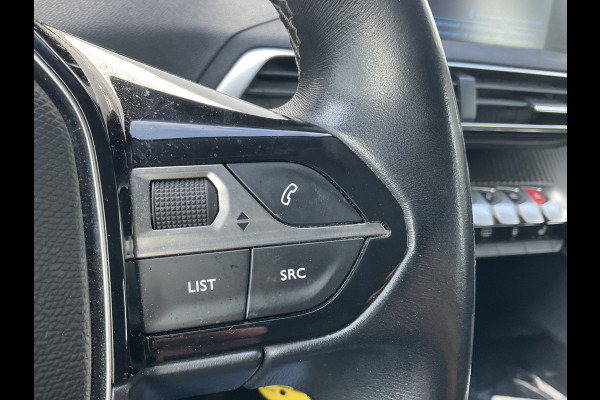 Peugeot 3008 1.2 PureTech Allure Trekhaak Cruise PDC Carplay Digitaal Clima Hoogzitter!