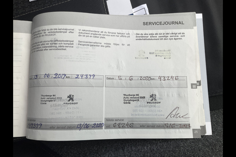 Peugeot 3008 1.2 PureTech Allure Trekhaak Cruise PDC Carplay Digitaal Clima Hoogzitter!