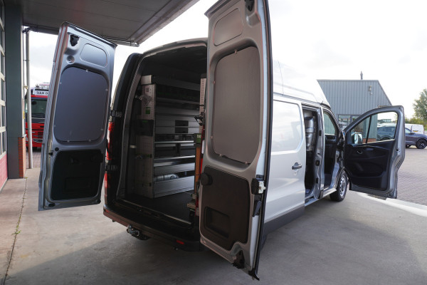 Renault Trafic 2.0 Blue dCi 170PK T30 L2H2 Complete BOTT Werkplaatsinrichting nr. V186 | Airco | Cruise | Navi | trekhaak