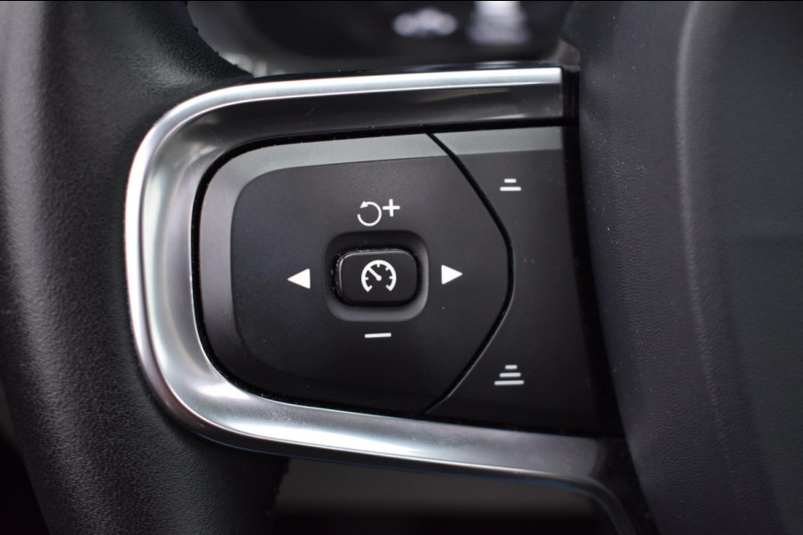 Volvo XC40 1.5 T3 Momentum Pro | PANO | CAMERA | APPLE CARPLAY | ANDROID AUTO | ACC | NAP Volvo XC40 1.5 T3 Momentum Pro | PANO | CAMERA | APPLE CARPLAY | ANDROID AUTO | ACC | NAP