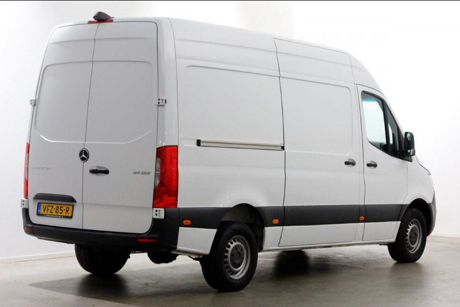 Mercedes-Benz Sprinter 311 CDI 115pk RWD 7G Automaat L2H2 Airco/CarPlay/Inrichting 06-2020 Mercedes-Benz Sprinter 311 CDI 115pk RWD 7G Automaat L2H2 Airco/CarPlay/Inrichting 06-2020