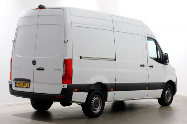 Mercedes-Benz Sprinter 311 CDI 115pk RWD 7G Automaat L2H2 Airco/CarPlay/Inrichting 06-2020 Mercedes-Benz Sprinter 311 CDI 115pk RWD 7G Automaat L2H2 Airco/CarPlay/Inrichting 06-2020
