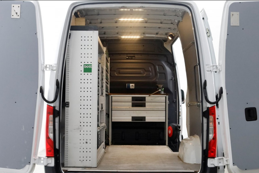 Mercedes-Benz Sprinter 311 CDI 115pk RWD 7G Automaat L2H2 Airco/CarPlay/Inrichting 06-2020 Mercedes-Benz Sprinter 311 CDI 115pk RWD 7G Automaat L2H2 Airco/CarPlay/Inrichting 06-2020