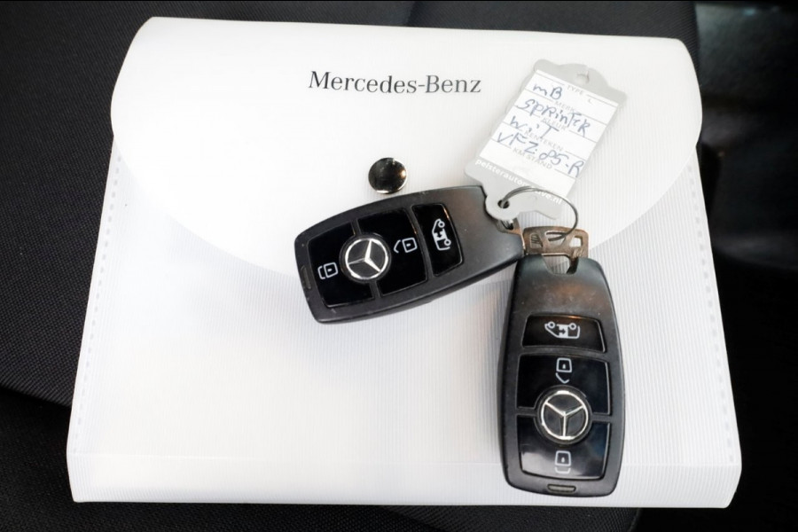 Mercedes-Benz Sprinter 311 CDI 115pk RWD 7G Automaat L2H2 Airco/CarPlay/Inrichting 06-2020 Mercedes-Benz Sprinter 311 CDI 115pk RWD 7G Automaat L2H2 Airco/CarPlay/Inrichting 06-2020