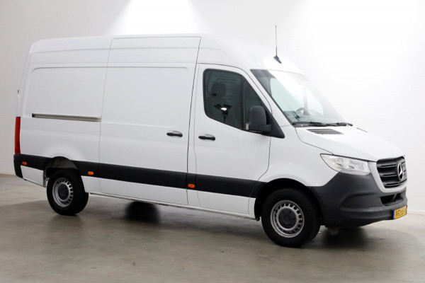 Mercedes-Benz Sprinter 311 CDI 115pk RWD 7G Automaat L2H2 Airco/CarPlay/Inrichting 06-2020 Mercedes-Benz Sprinter 311 CDI 115pk RWD 7G Automaat L2H2 Airco/CarPlay/Inrichting 06-2020