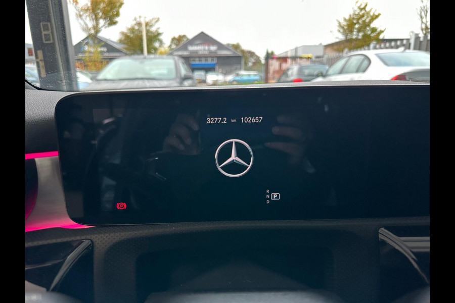 Mercedes-Benz A-Klasse 180 Business Solution AMG NIGHT PAKKET Mercedes-Benz A-Klasse 180 Business Solution AMG NIGHT PAKKET