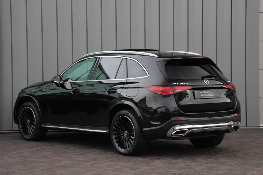Mercedes-Benz GLC 300e AMG 4-Matic | 313PK | Pano | Sfeerverlichting | Distronic | Memory | Stuurwielverw. | Standkachel | Trekhaak | Stoelverw. |