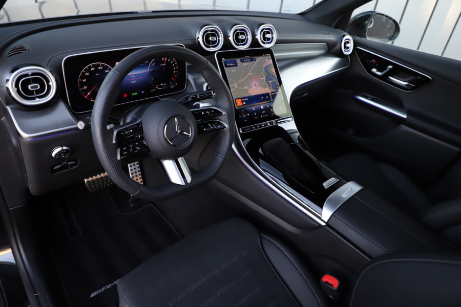 Mercedes-Benz GLC 300e AMG 4-Matic | 313PK | Pano | Sfeerverlichting | Distronic | Memory | Stuurwielverw. | Standkachel | Trekhaak | Stoelverw. |