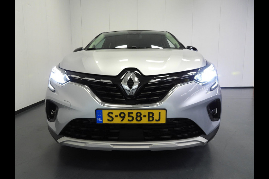 Renault Captur 1.3 TCe 140PK Intens NAVI/CAMERA/TREKHAAK/18"LMV! Renault Captur 1.3 TCe 140PK Intens NAVI/CAMERA/TREKHAAK/18"LMV!