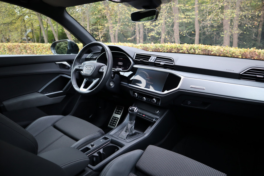 Audi Q3 Sportback 35 TFSI S Edition | Panoramadak | Elektr. a.klep, | Camera |