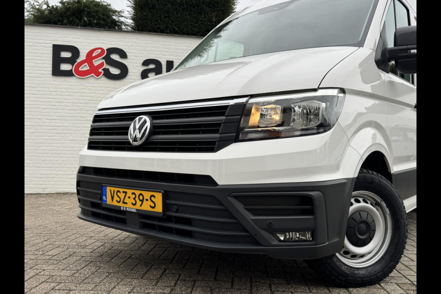 Volkswagen Crafter 30 2.0 TDI L3H3 Highline 4S banden Trekhaak Carplay Pdc v+a Cruise DAB Volkswagen Crafter 30 2.0 TDI L3H3 Highline 4S banden Trekhaak Carplay Pdc v+a Cruise DAB