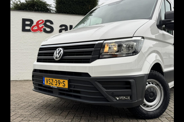 Volkswagen Crafter 30 2.0 TDI L3H3 Highline 4S banden Trekhaak Carplay Pdc v+a Cruise DAB Volkswagen Crafter 30 2.0 TDI L3H3 Highline 4S banden Trekhaak Carplay Pdc v+a Cruise DAB
