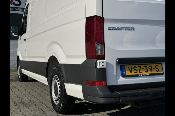 Volkswagen Crafter 30 2.0 TDI L3H3 Highline 4S banden Trekhaak Carplay Pdc v+a Cruise DAB Volkswagen Crafter 30 2.0 TDI L3H3 Highline 4S banden Trekhaak Carplay Pdc v+a Cruise DAB
