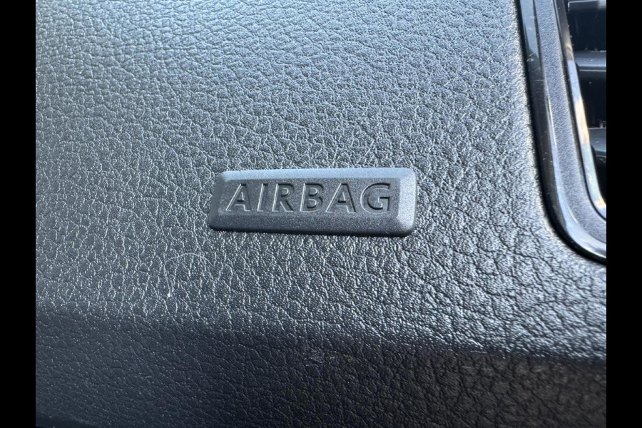 Volkswagen Crafter 30 2.0 TDI L3H3 Highline 4S banden Trekhaak Carplay Pdc v+a Cruise DAB Volkswagen Crafter 30 2.0 TDI L3H3 Highline 4S banden Trekhaak Carplay Pdc v+a Cruise DAB