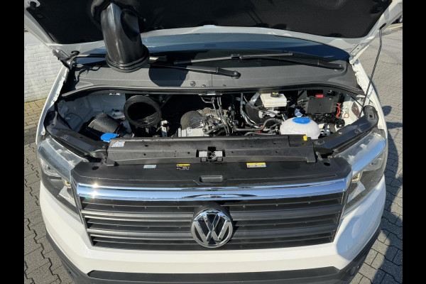Volkswagen Crafter 30 2.0 TDI L3H3 Highline 4S banden Trekhaak Carplay Pdc v+a Cruise DAB Volkswagen Crafter 30 2.0 TDI L3H3 Highline 4S banden Trekhaak Carplay Pdc v+a Cruise DAB