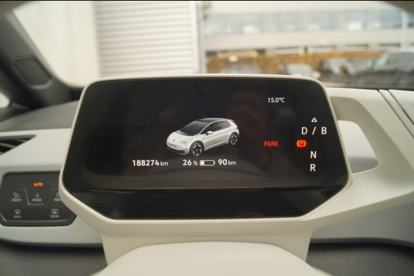 Volkswagen ID.3 First Plus 58kWh -NAVI-ECC-SOH91%-TREKHAAK-