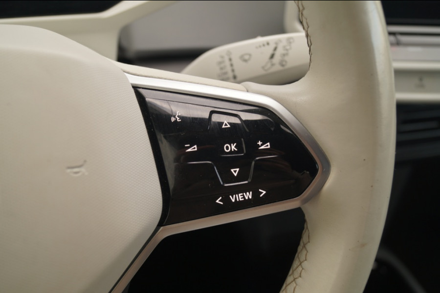 Volkswagen ID.3 First Plus 58kWh -NAVI-ECC-SOH91%-TREKHAAK-
