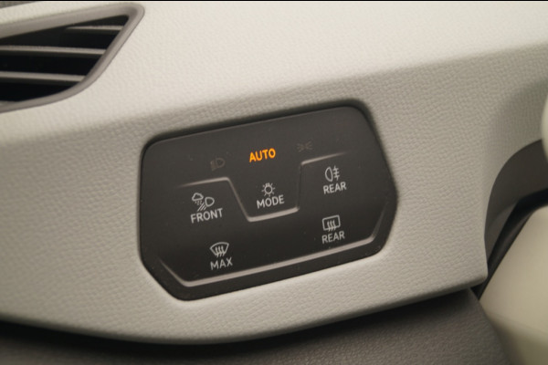 Volkswagen ID.3 First Plus 58kWh -NAVI-ECC-SOH91%-TREKHAAK-