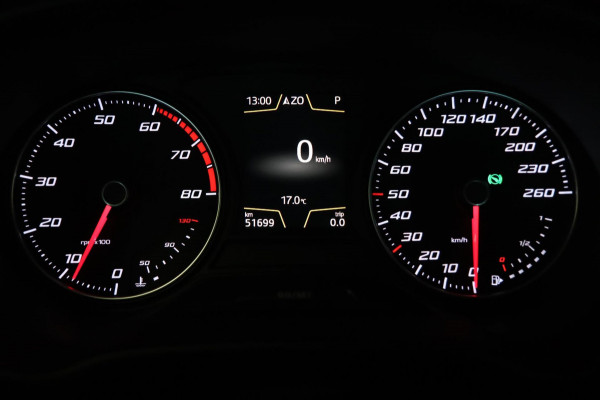 Seat Leon 1.4 EcoTSI FR / PANODAK / CAMERA / LED / CARPLAY / STOELVERW