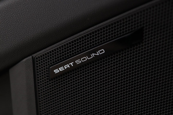 Seat Leon 1.4 EcoTSI FR / PANODAK / CAMERA / LED / CARPLAY / STOELVERW