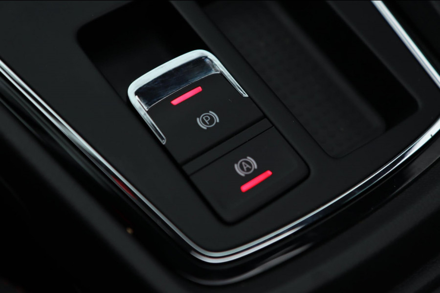 Seat Leon 1.4 EcoTSI FR / PANODAK / CAMERA / LED / CARPLAY / STOELVERW