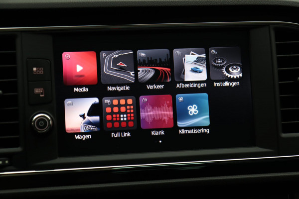 Seat Leon 1.4 EcoTSI FR / PANODAK / CAMERA / LED / CARPLAY / STOELVERW