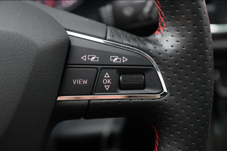 Seat Leon 1.4 EcoTSI FR / PANODAK / CAMERA / LED / CARPLAY / STOELVERW